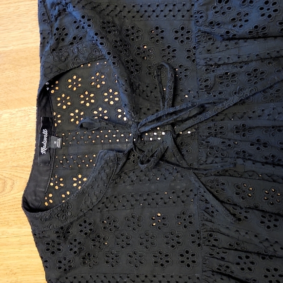 Madewell black eyelet boho peasant top sz medium - Picture 2 of 3